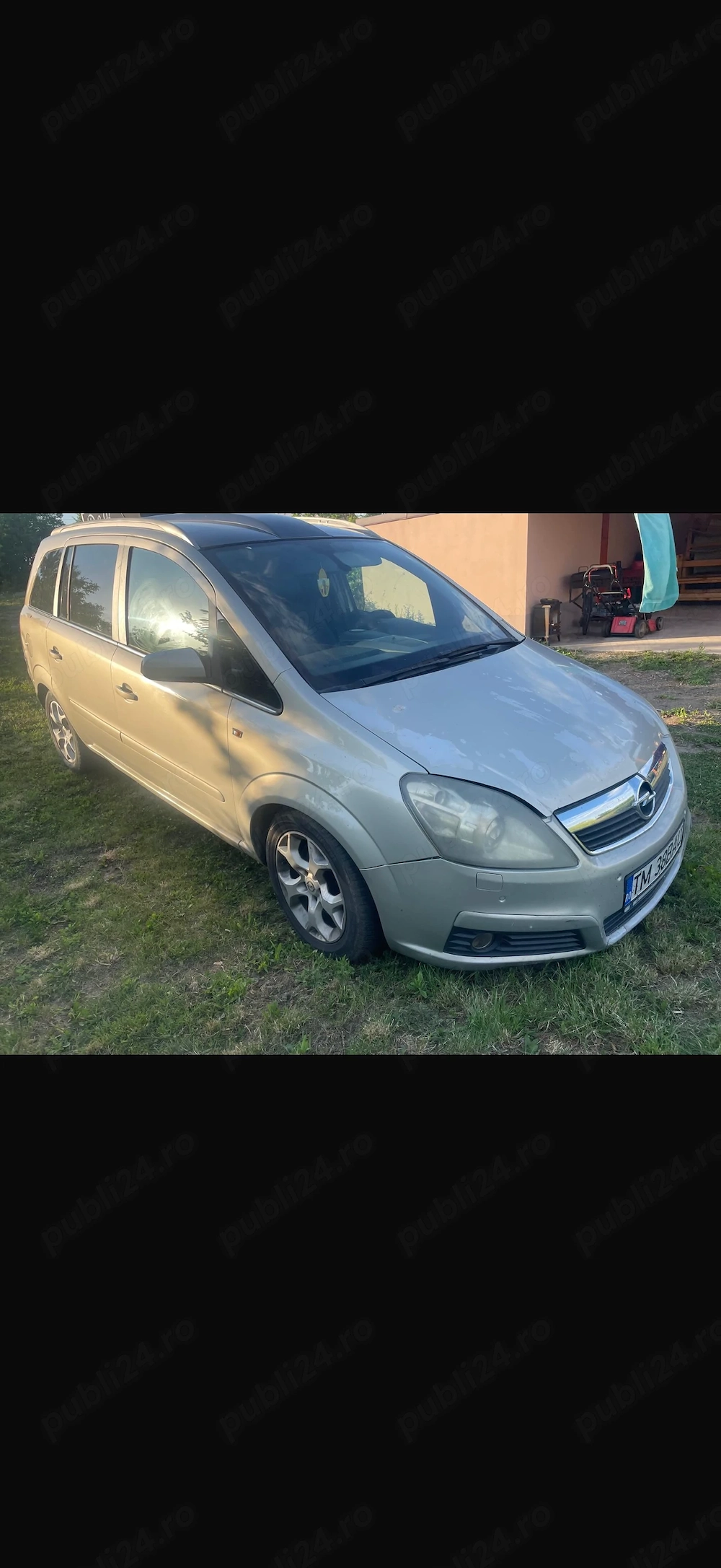 Vând Opel Zafira 