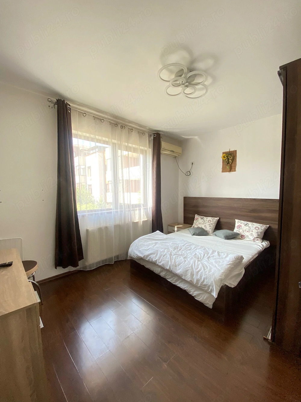 Vand garsoniera spațioasă,  studio