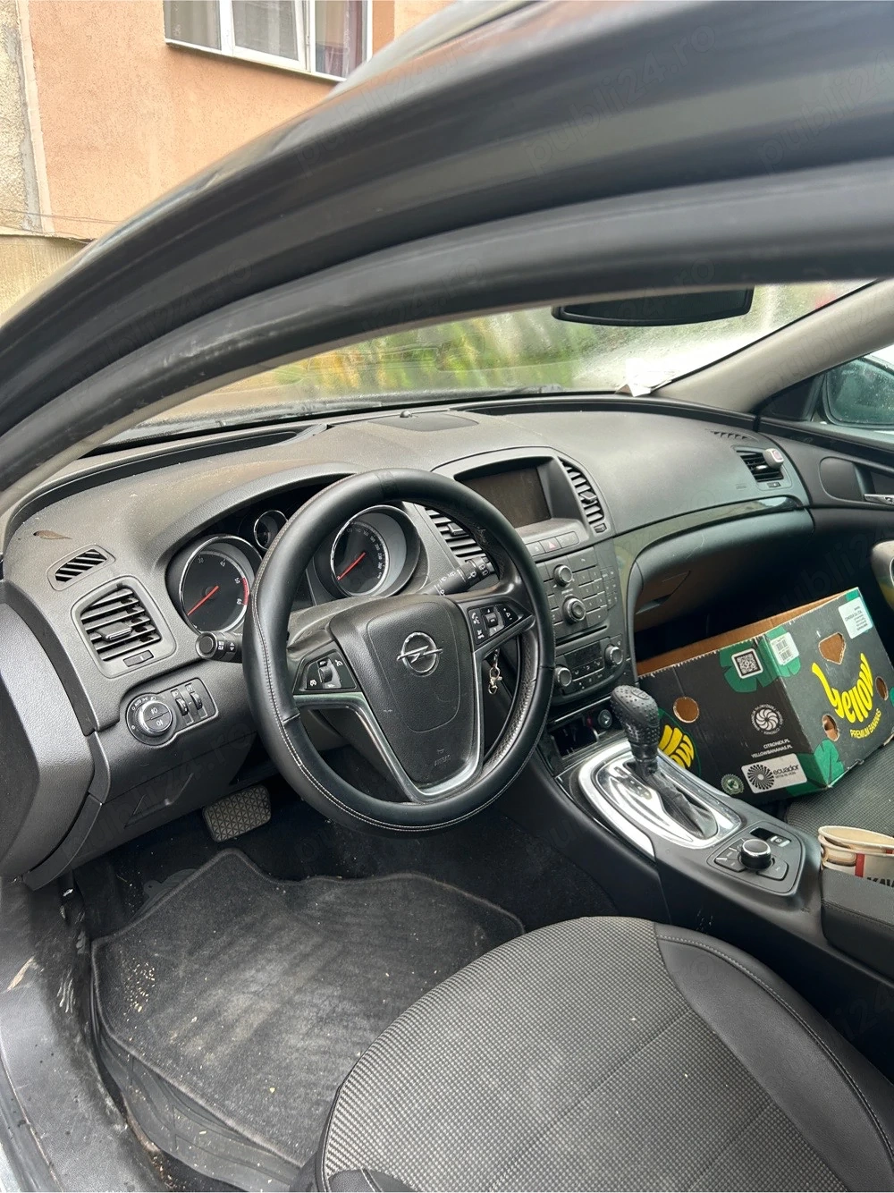 Dezmembrez Opel Insignia 2011