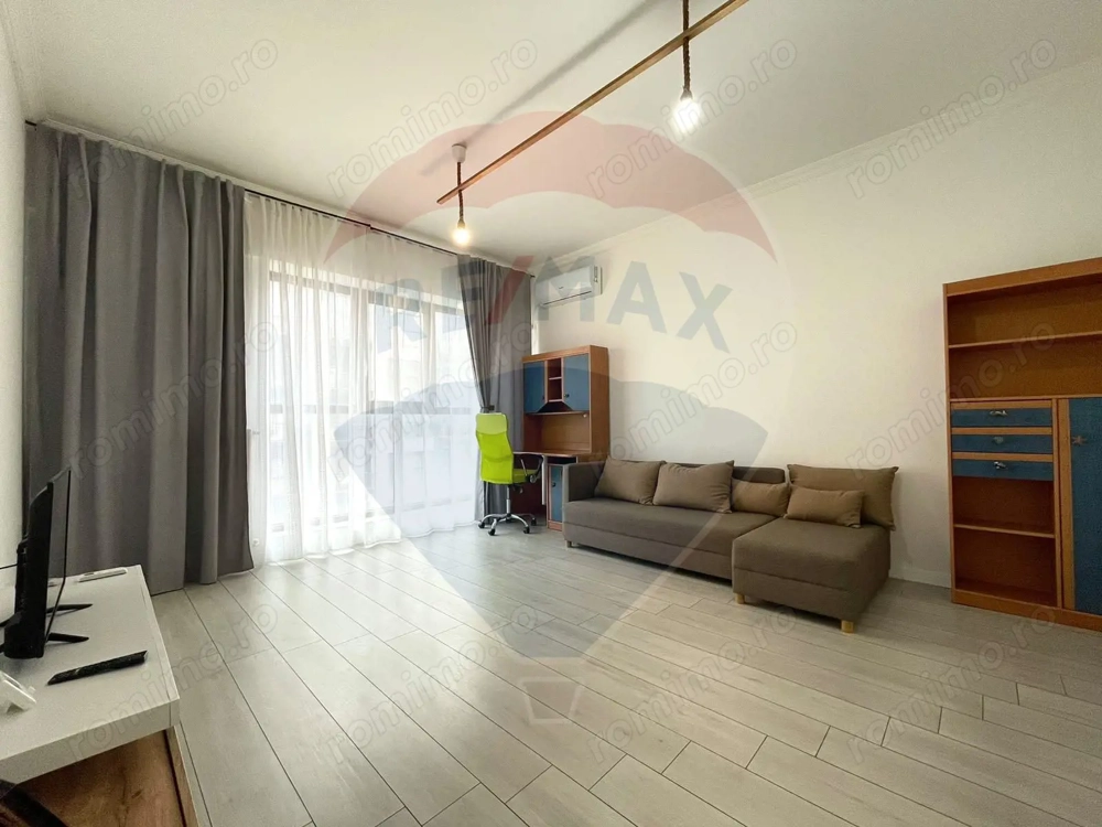 Apartament cu 2 camere si loc de parcare de închiriat