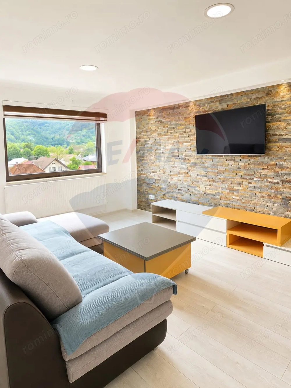 Apartament cu 2 camere de vânzare