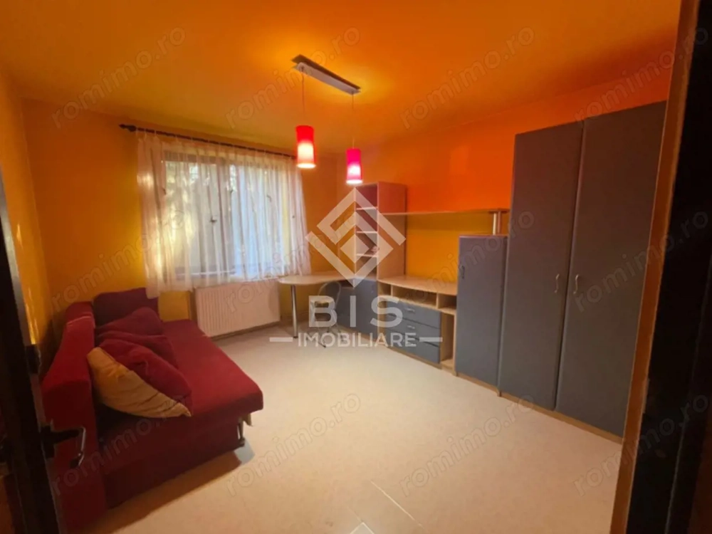 Apartament 3 camere - Aleea Plopilor