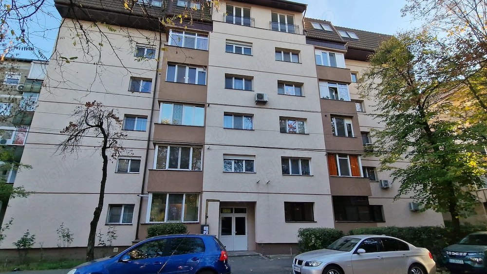 Apartament 3 camere luminos 