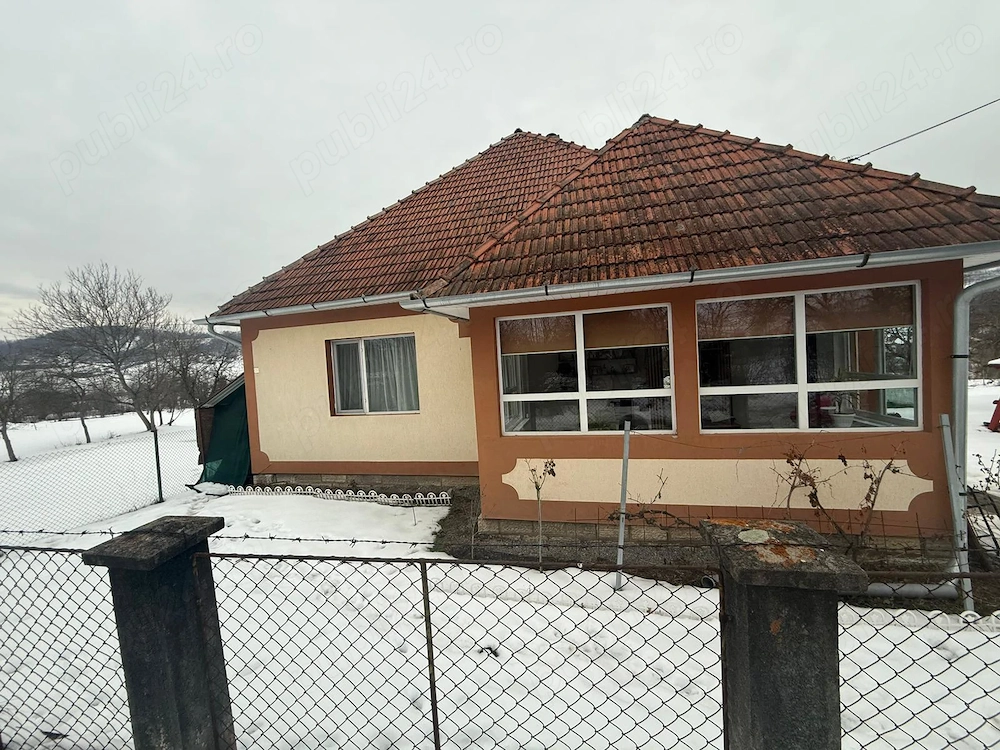 Casa de vanzare Sfaras