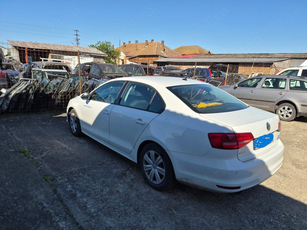 VW JETTA 2015 2.0 TDI Bluemotion , 287591 km , clima  