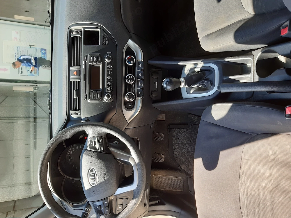 De vânzare: kia rio.