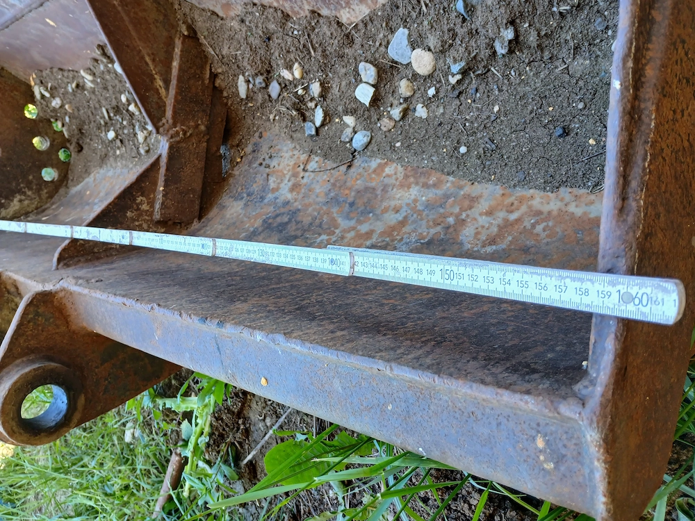 Vând 2 cupe de Buldoexcavator  Excavator taluj și săpat 