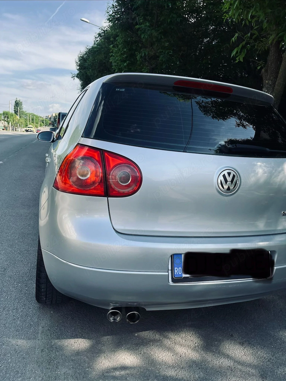 Vând volkswagen golf 5
