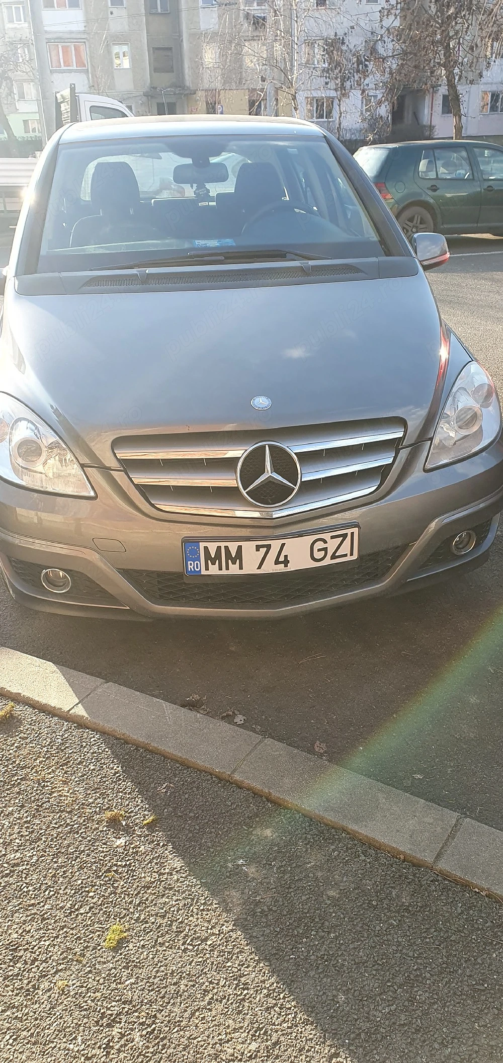 vind mercedes b clas din 2009 sint promul proprietar in romani