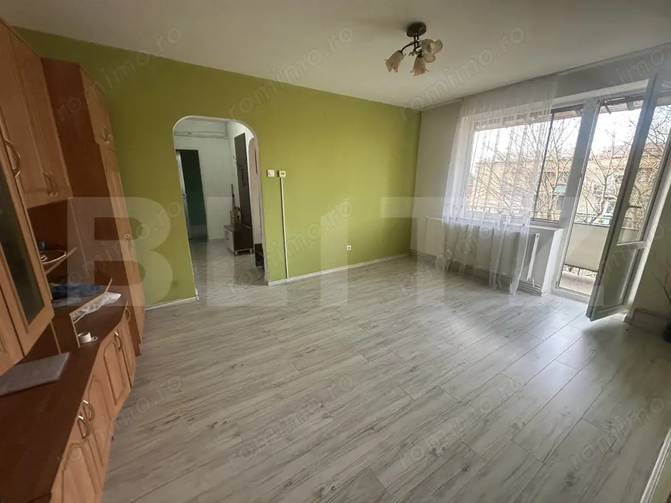 Apartament 3 camere, 62 mp, zona Careiului 