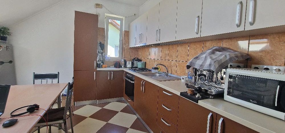 Apartament in vila,Moșnița Nouă  -Buziașului, lângă supermarket Lidl. 