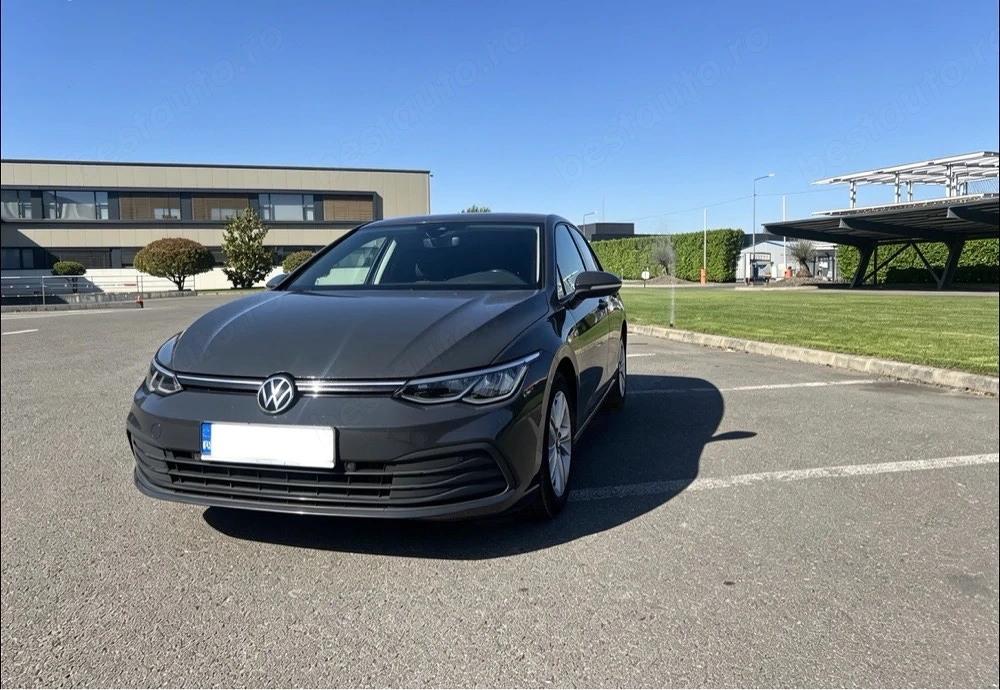 Volkswagen Golf 8  1.0 TSI