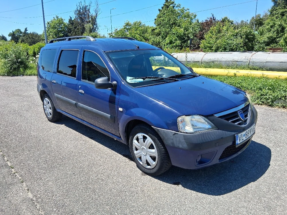 vând dacia logan mcv