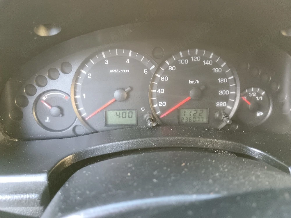 Ford transit Connect  An 2006 Diesel  Motor 1800 Schimbat disc ambreiaj praguri in stare buna  Itp v