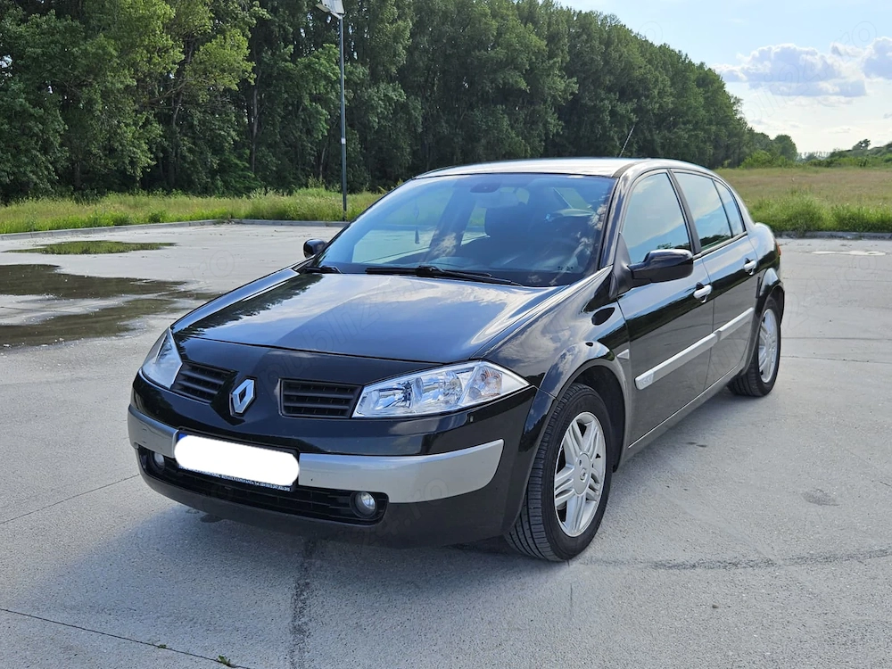 Renault Megane 2 Sedan 1.6 Benzină 2005 - foarte întreținută