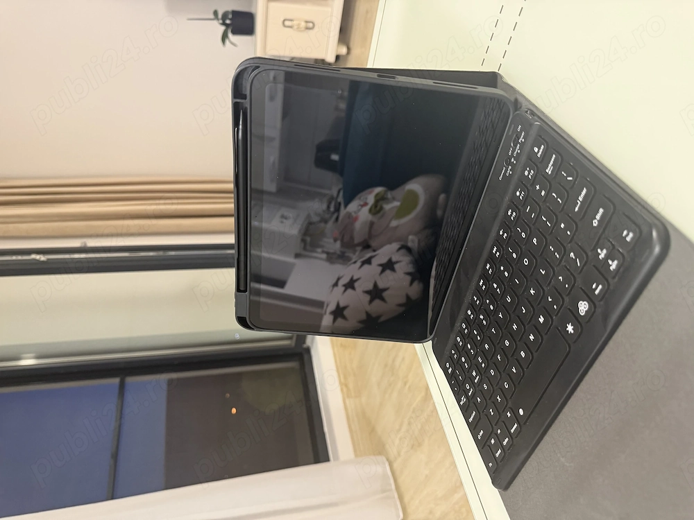 iPad 26.3, generația 10, 256 GB