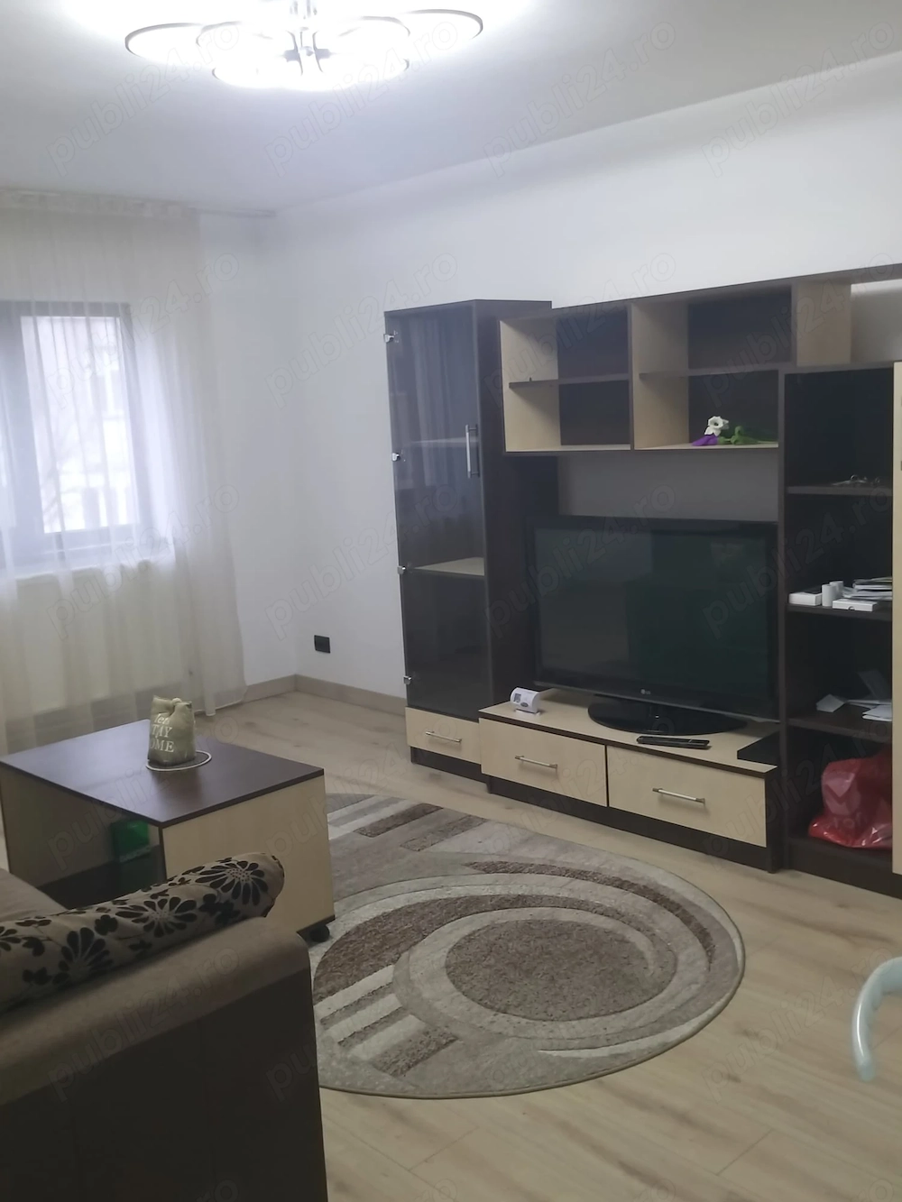 Inchiriez apartament 2 camere