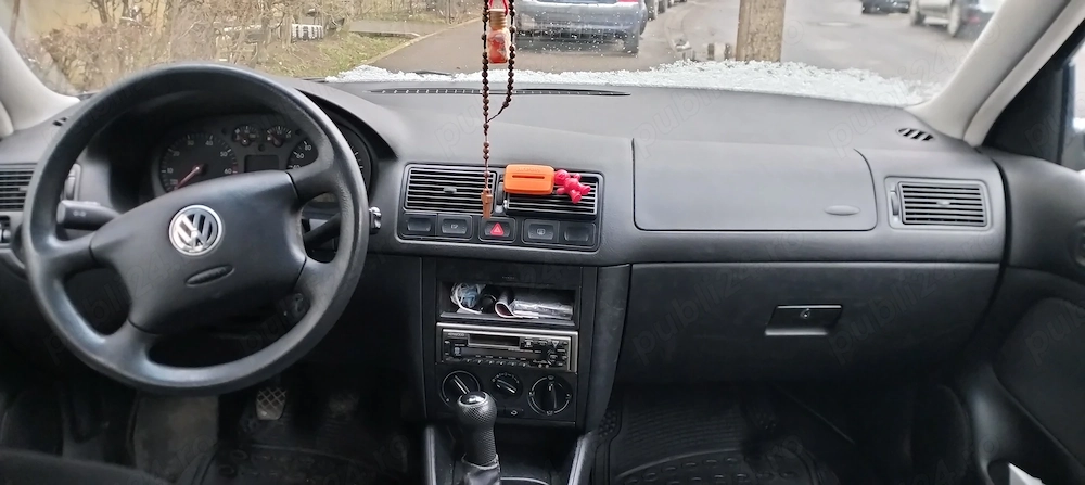 Vând Volkswagen golf IV 