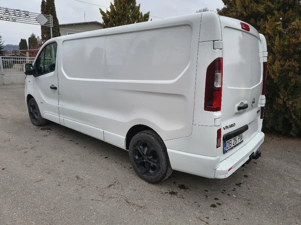 Opel Vivaro 2015
