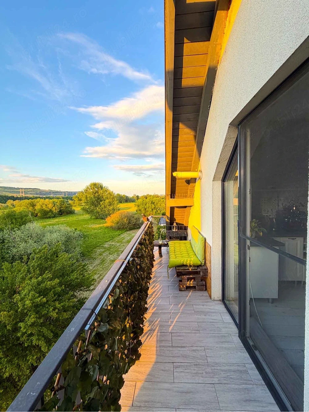 Apartament 3 camere modern, 2 balcoane, view superb spre natură, Florești