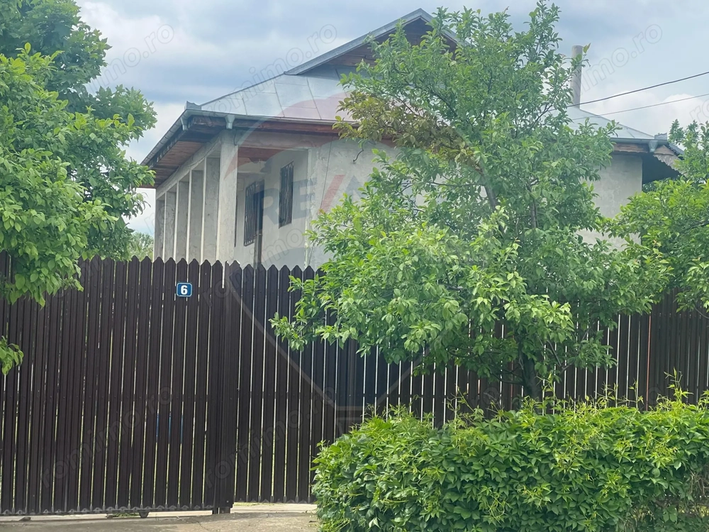 Casă  4 camere Bogza