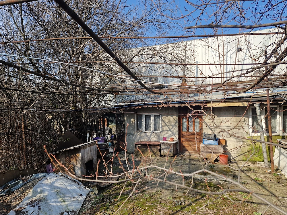 De vanzare casa demolabila pe un teren de 229mp