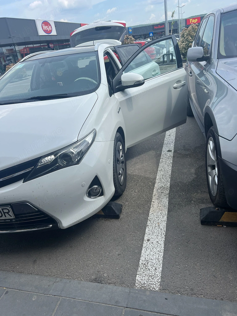 Toyota auris hibrid 2013 