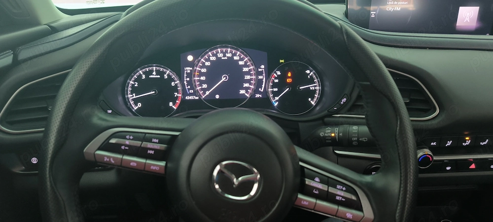 Vând Mazda 