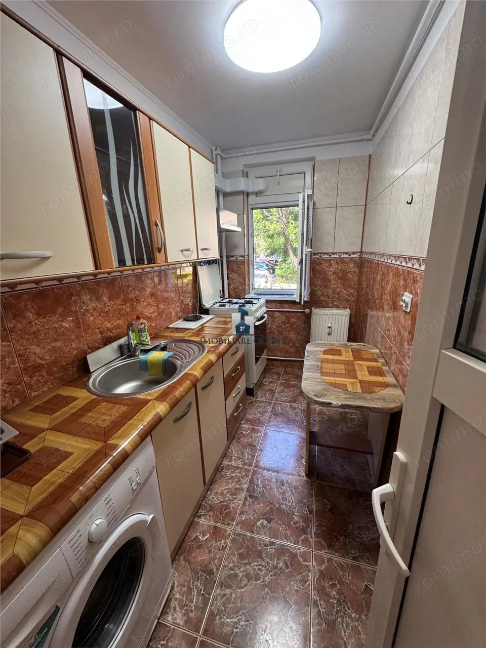 Inchiriere Garsoniera decomandata Secuilor