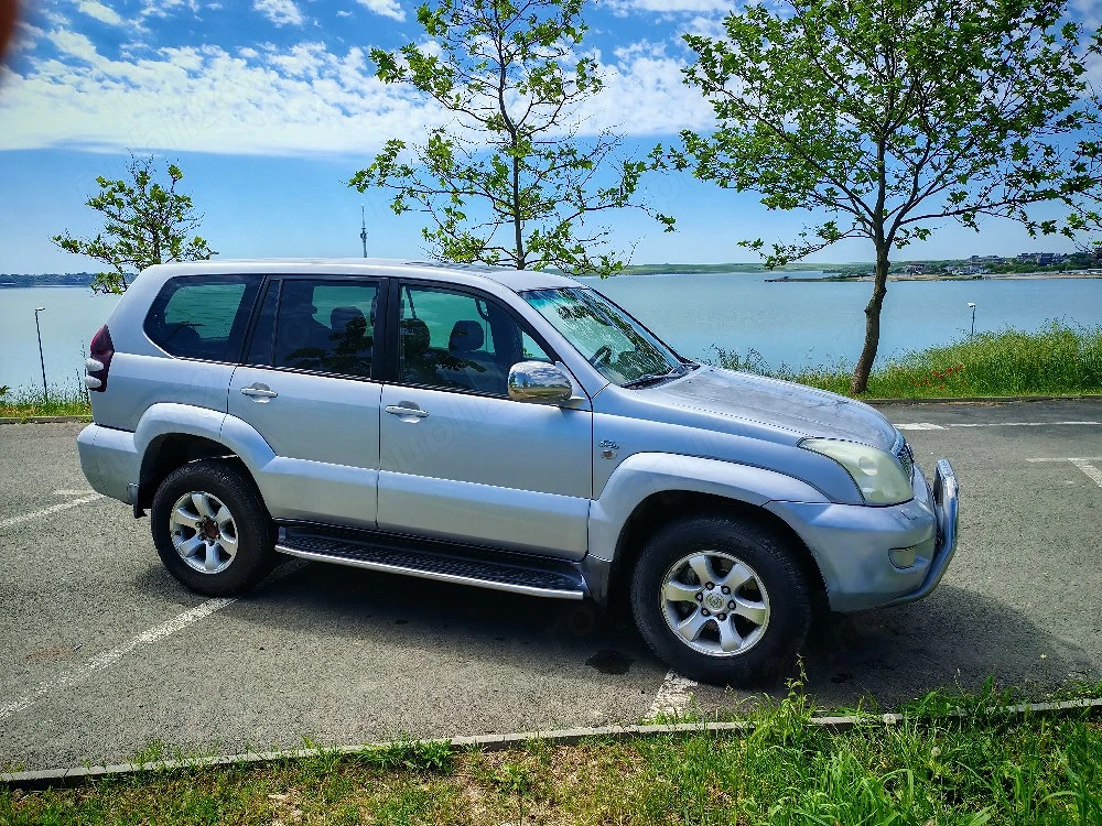Toyota land cruiser 3.0 tdiesel 2005 impecabil 8500 e.