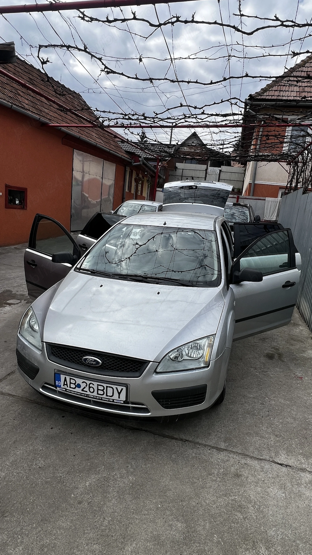 Vând Ford Focus 