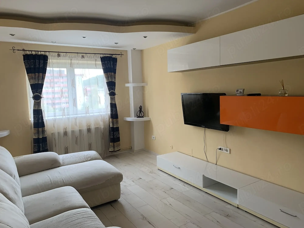 Apartament 3 Camere Racadau mobilat utilat loc parcare însorit decomandat confort 1 et 3 din 5 