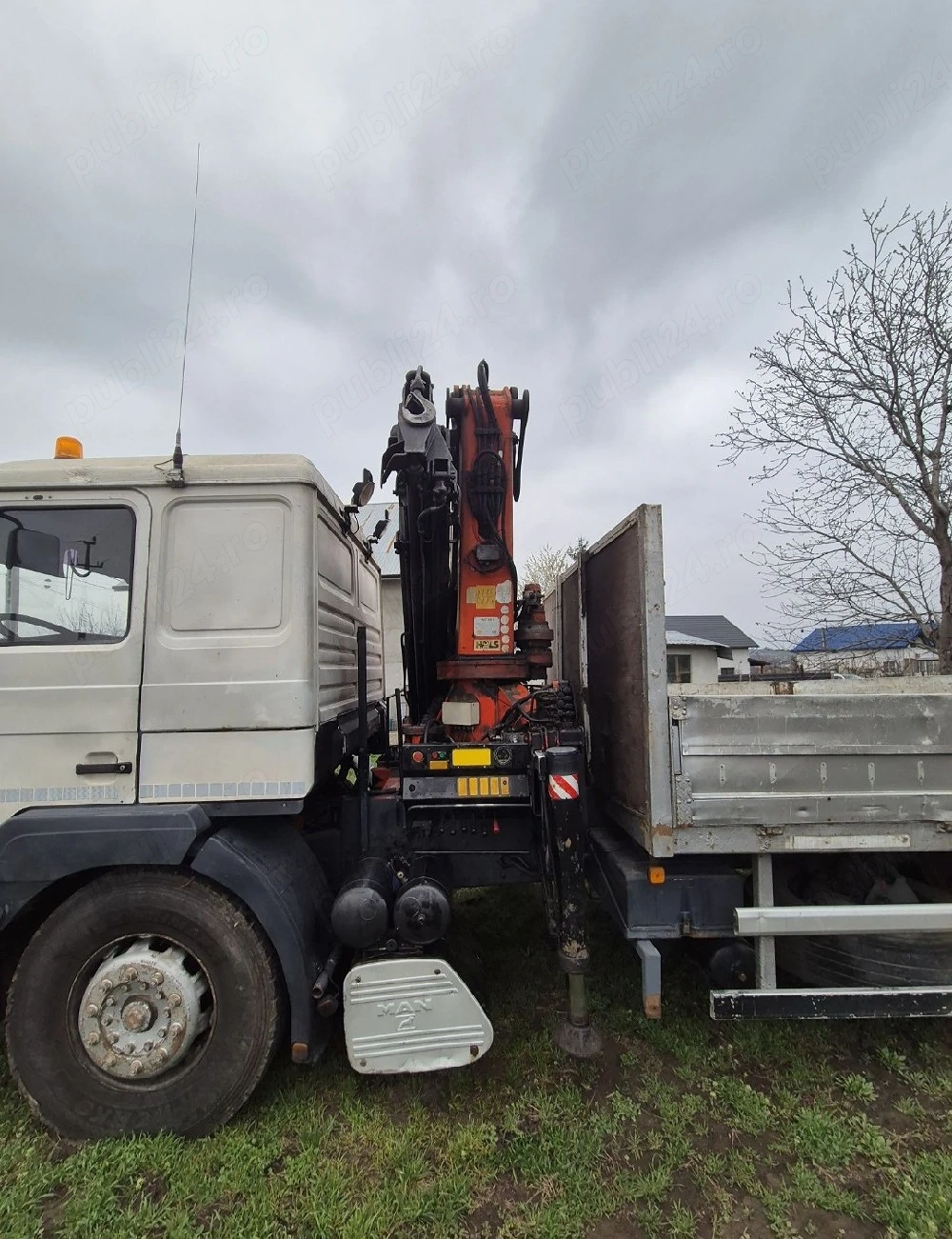 Camion MAN 26.293 (26 Tone) cu Automacara Palfinger PK 26000 (Braț 12m)