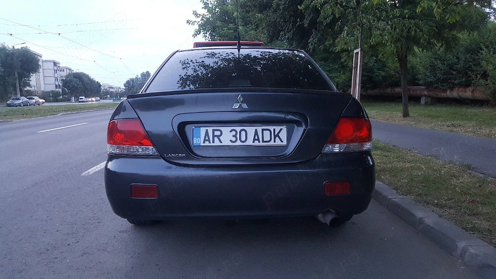 Vând Mitsubishi Lancer Invite. 2005, 98 CP, Benzină, 1,6 cmc.  Preț = 1.200 Euro + GPL = 1.900 Euro