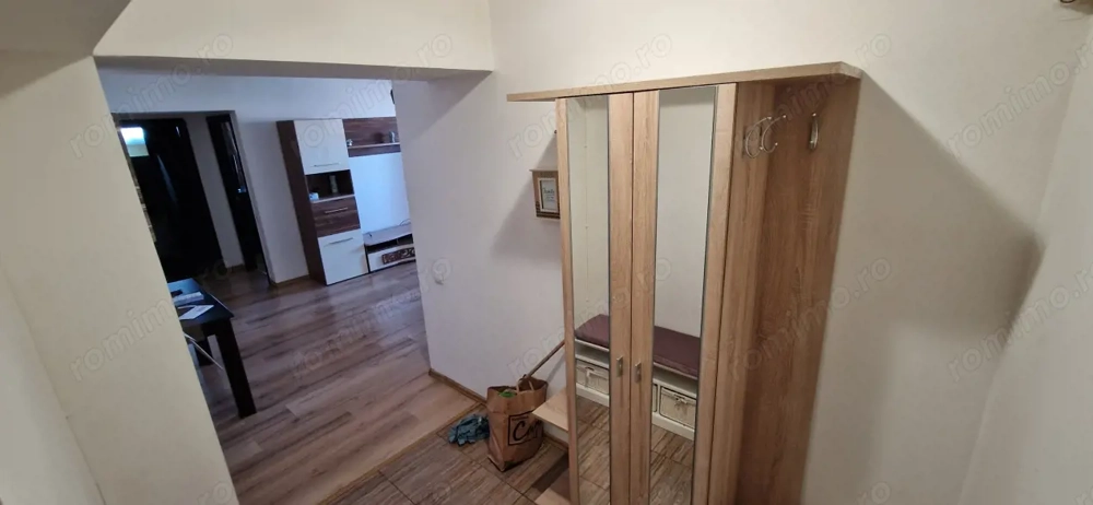 Apartament 2 camere, 61 mp, zona Craiovița Nouă