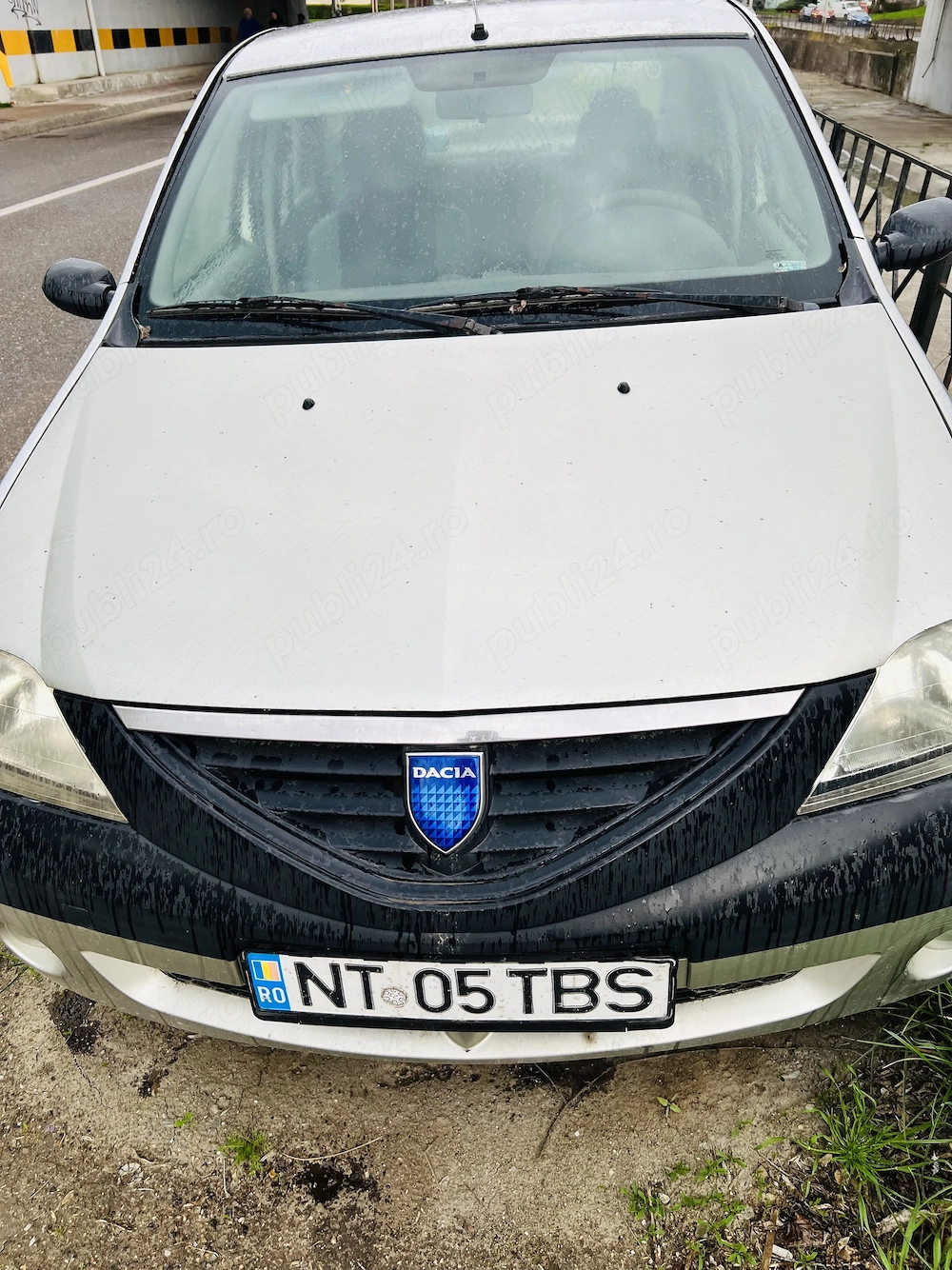Vând dacia logan cu puțini km!de văzut!