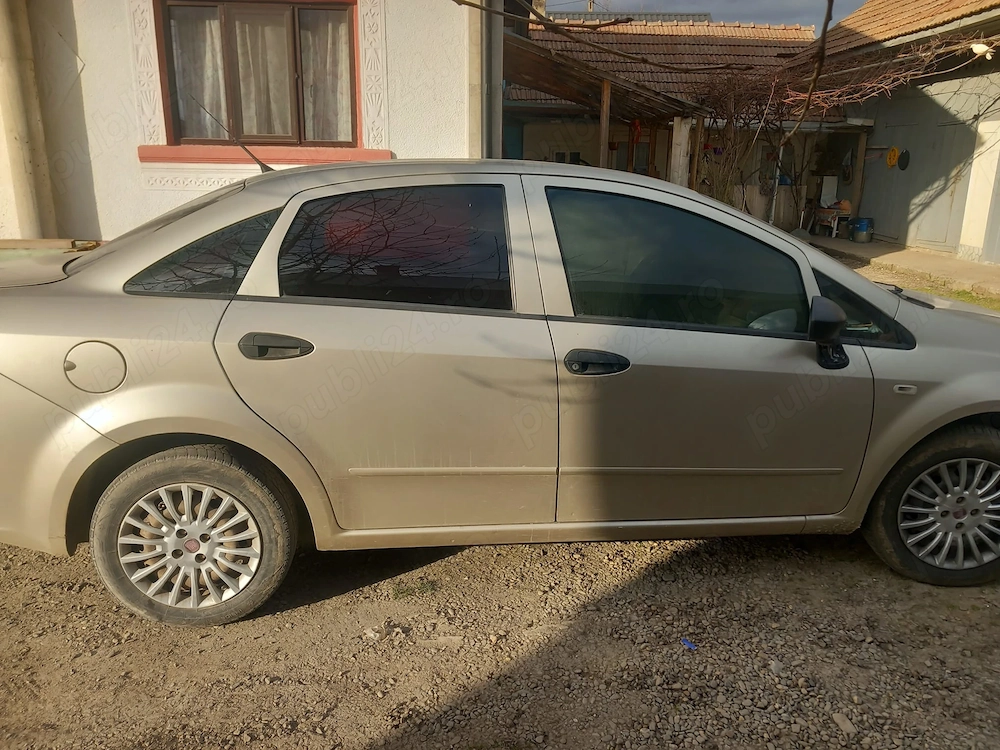 Dezmembrez fiat linea 