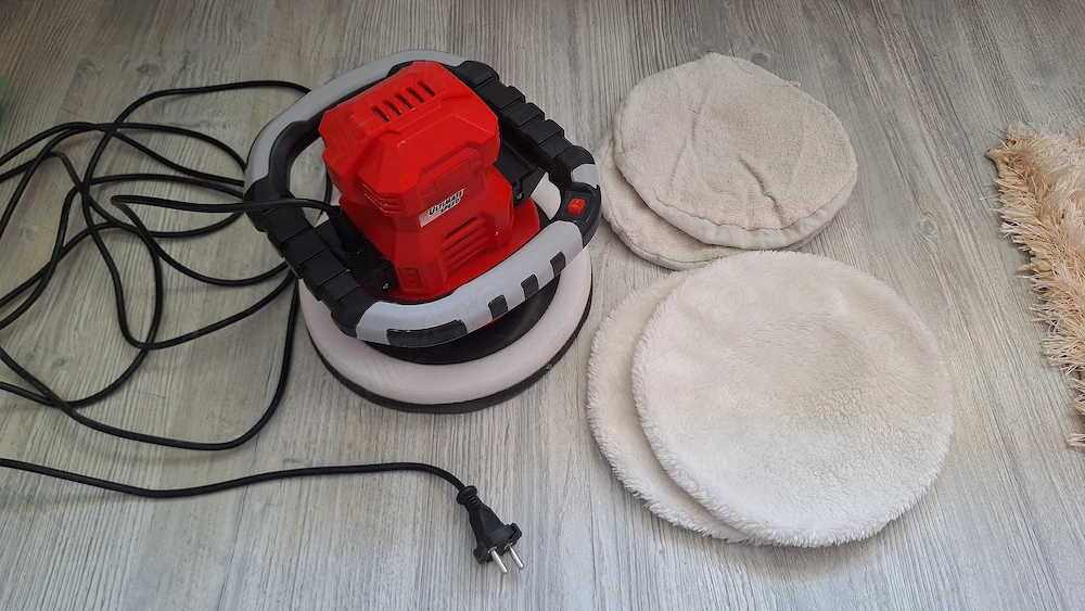 Masina de ceruit/polishat auto