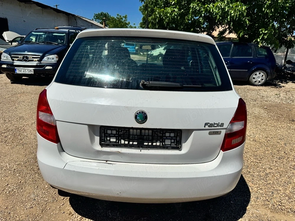 skoda fabia 2015 pentru dezmemrbat 