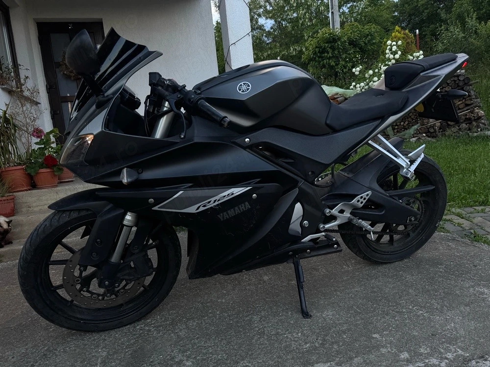 Yamaha Yzf r125