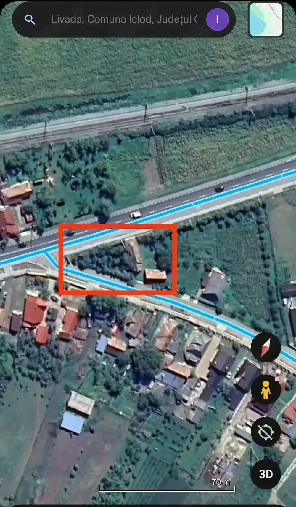 Vând teren intravilan cu casă bătrânească, sat Livada,comuna Iclod, județul Cluj 