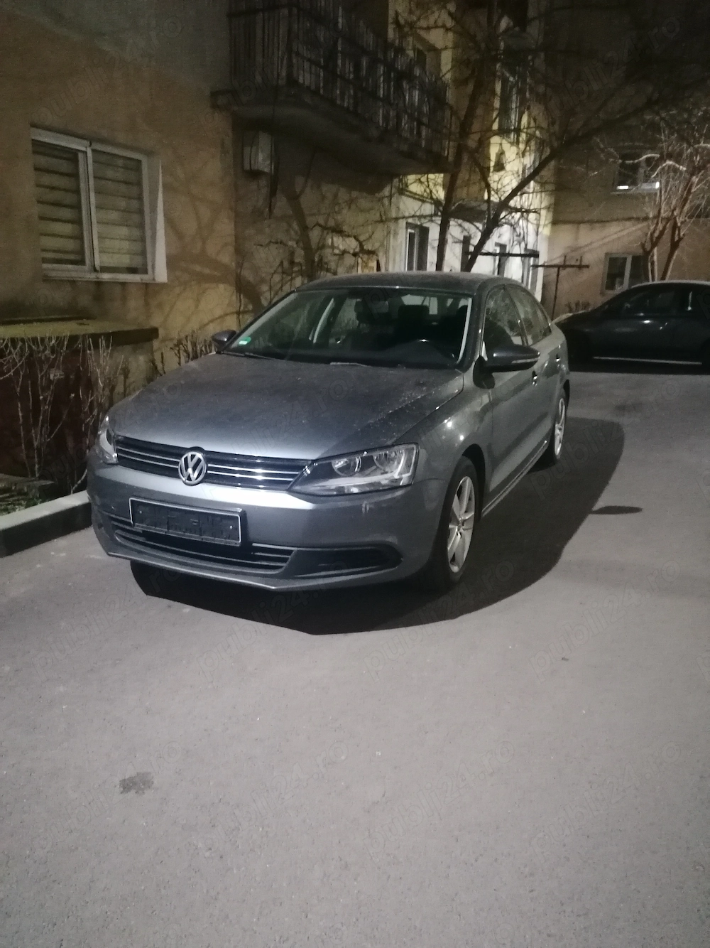 Vand vw jetta ,benzina ,an 2012