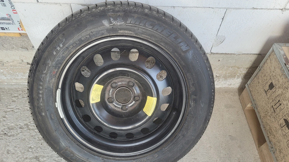 Roata rezerva 225 55 r17 vara cu janta metalica 5 x 104. Nefolosita. Compatibil Citroen C5, 