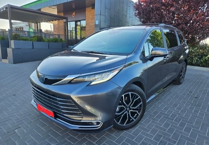 Toyota Sienna 