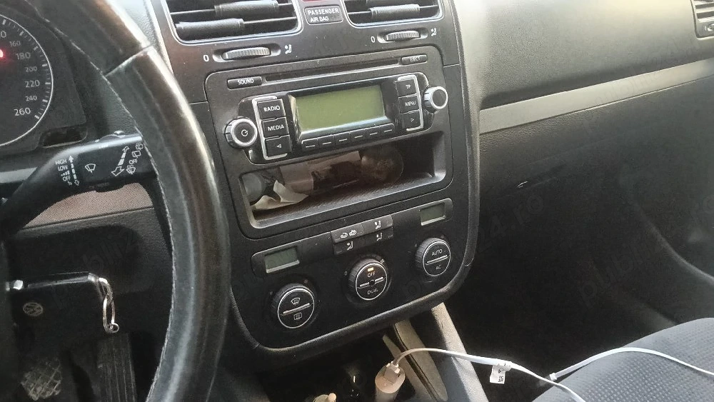 VÂND Volkswagen Golf V Variant 1.4 TSI (122 CP)