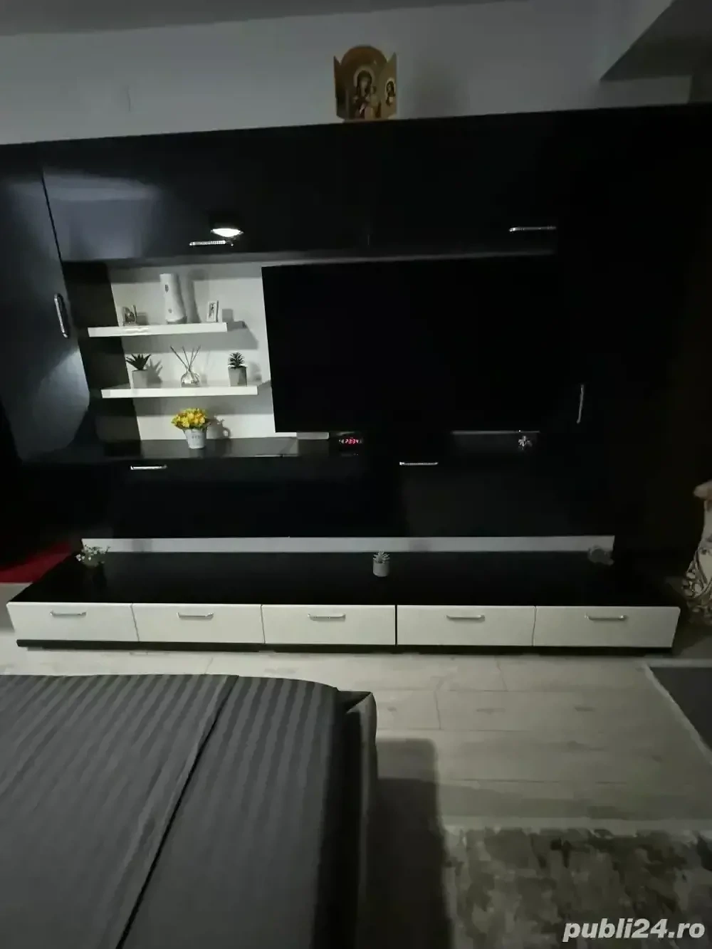vand apartament 2 camere km5 bloc nou