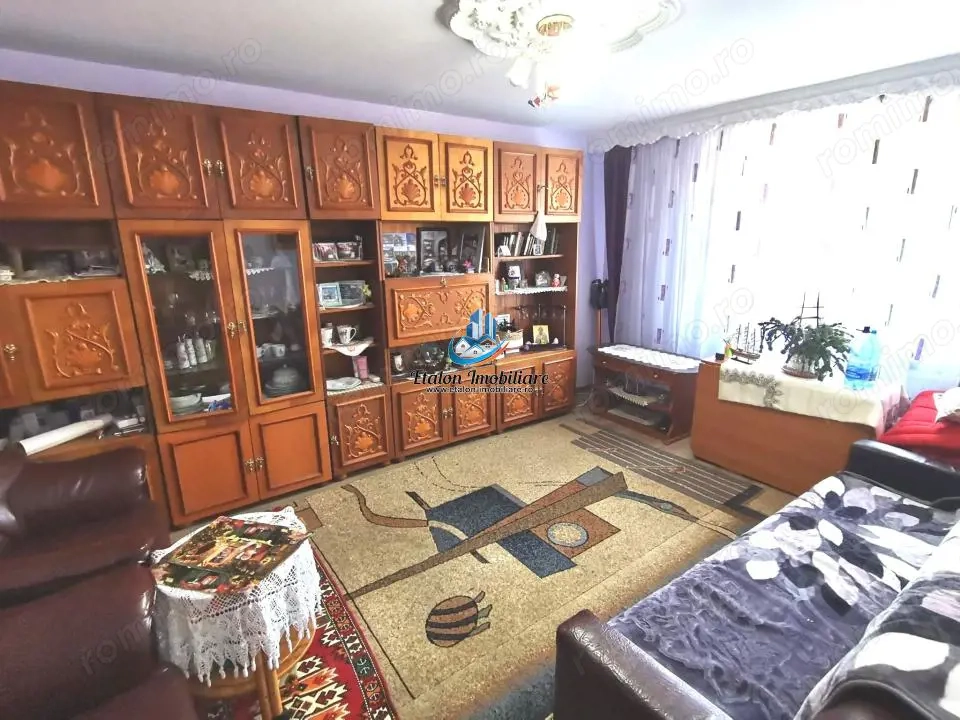 Apartament 2 camere, etaj 3, zona ultracentrala, Piatra Neamt