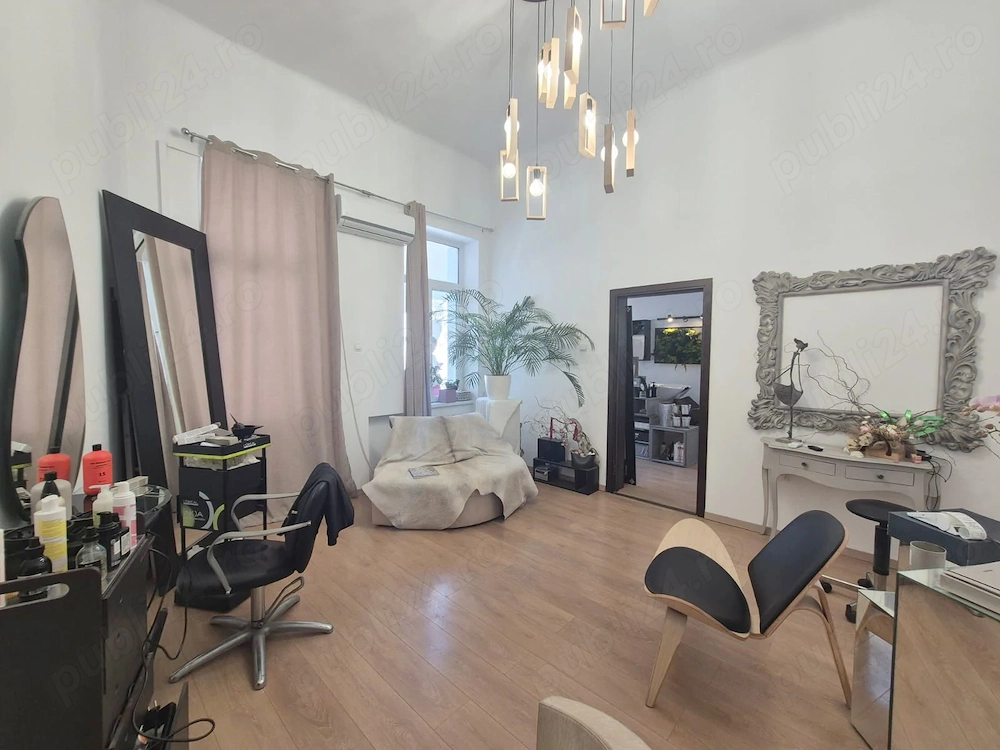 Spațiu versatil de vânzare   Piața Mihai Viteazu | Ideal locuință, birou sau salon