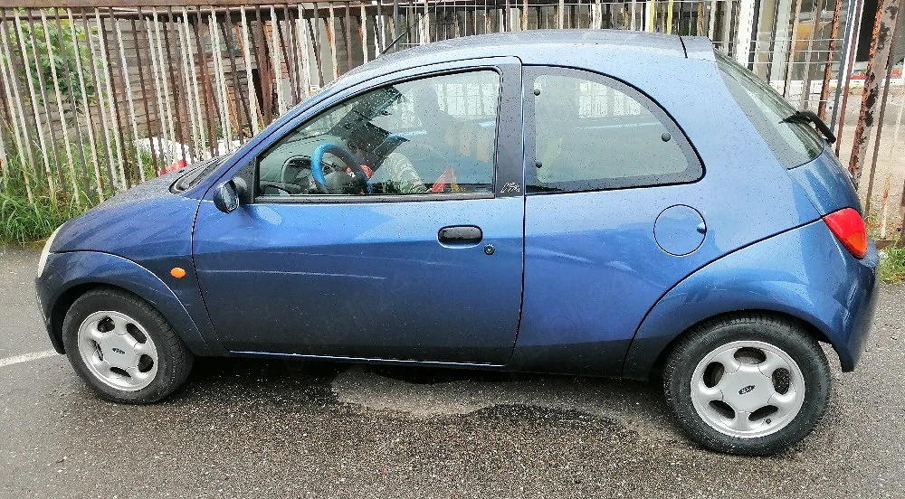 Auto Ford KA