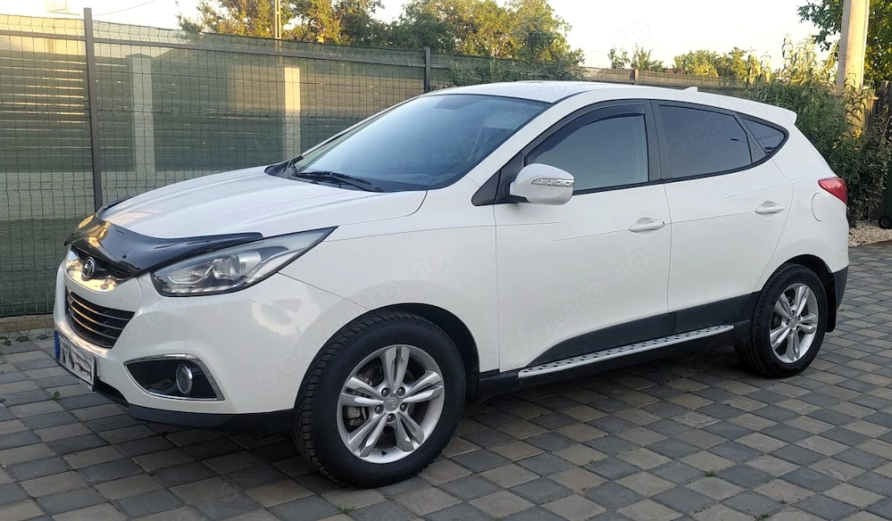 Hyundai ix35 1.7 CRDi 2014 | 124.546 km reali Îngrijită | Navi | Cameră | Încălzire scaune